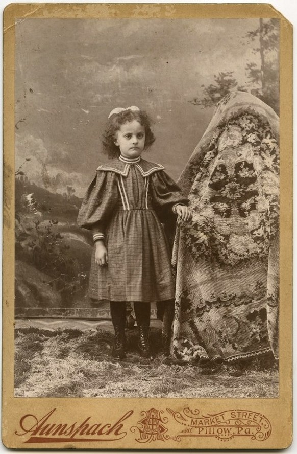 Viktorianische Fotografie mit versteckter Mutter