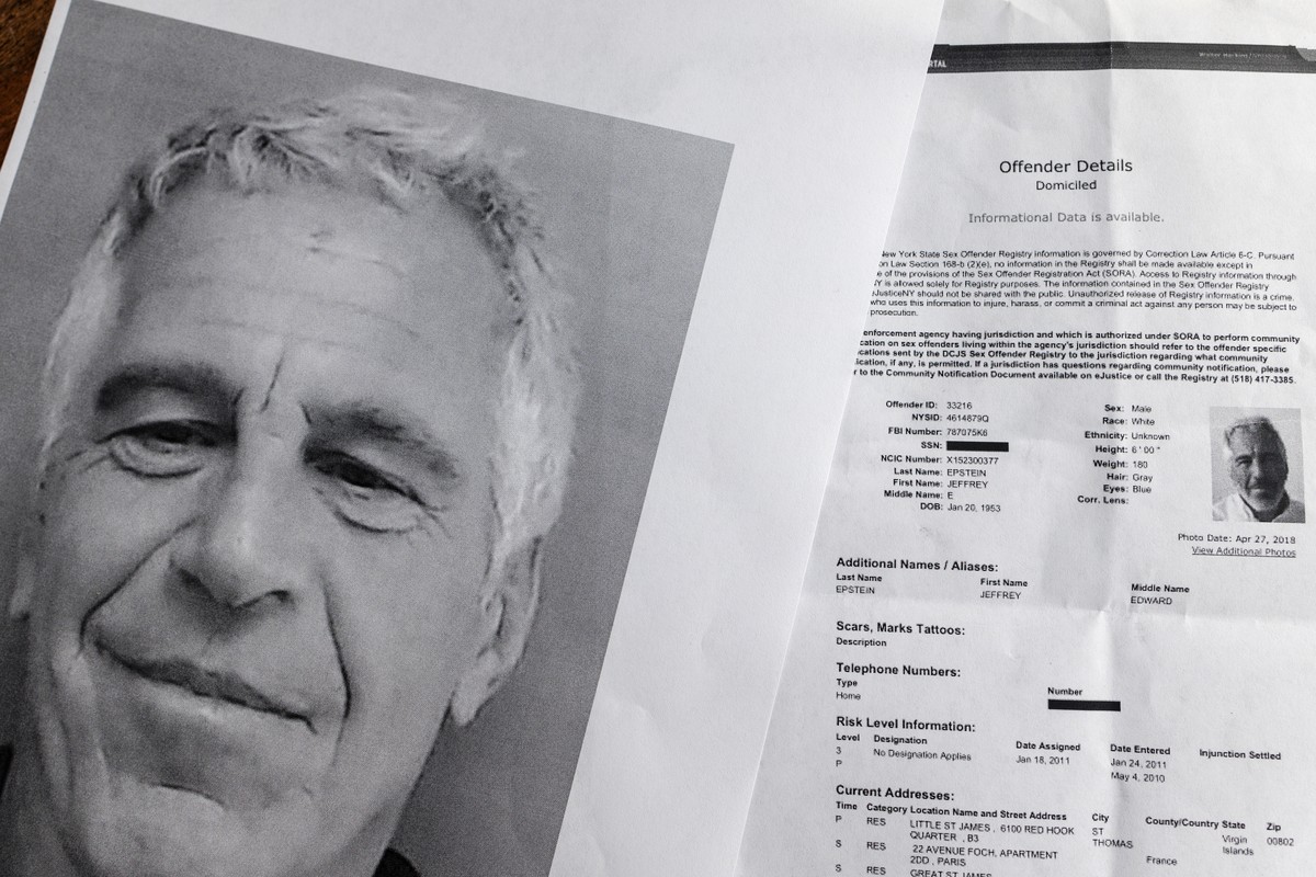 epa12724194 (ILLUSTRATION) - Printed copies of the Jeffrey Epstein files in Miami, Florida, 10 February 2026. According to official charges and court records released under the Epstein Files Transpare ...