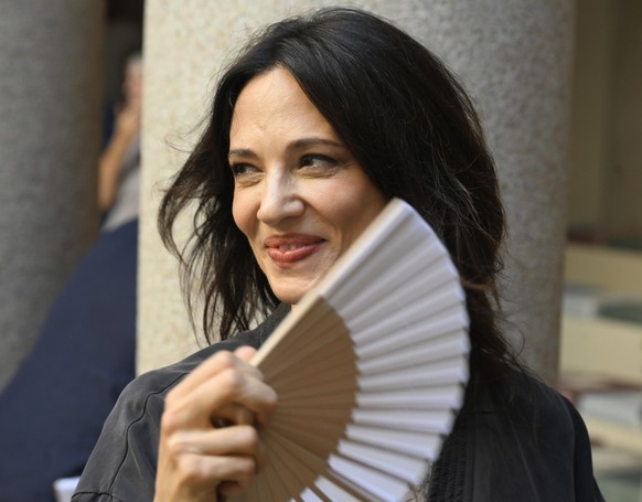 epa13057237 Italian actress Asia Argento arrives to attend the presentation of Italian fashion house Giorgio Armani Men's Spring/Summer 2027 collection during the Milan Fashion Week in Milan, Ita ...