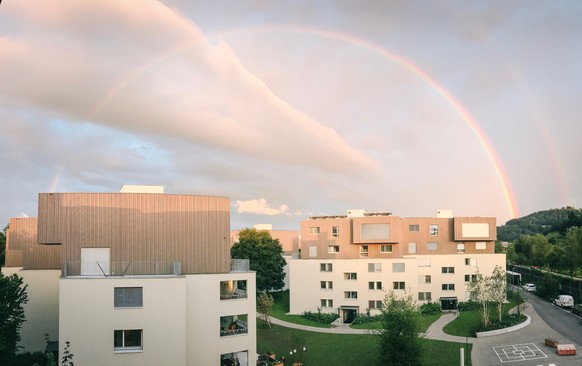 Warnung vor Sturmböen in Zürich – auch heute gibt es wieder heftige Gewitter
In Bern gabs dafür den schönsten (Doppel-)Regenbogen aller Zeiten 🙉