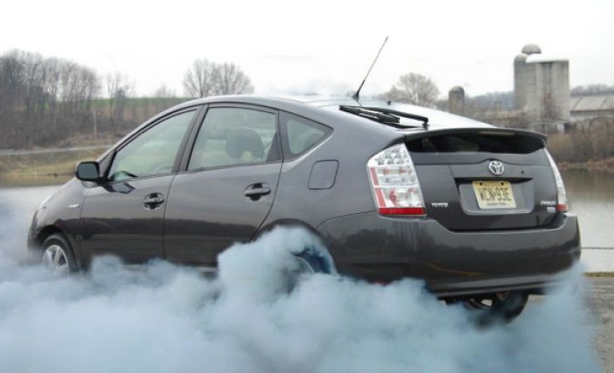 «Baroni soll mal einen gut recherchierten Artikel über Toyota Hybrid schreiben!» Voilà: Powerslide mit dem Prius