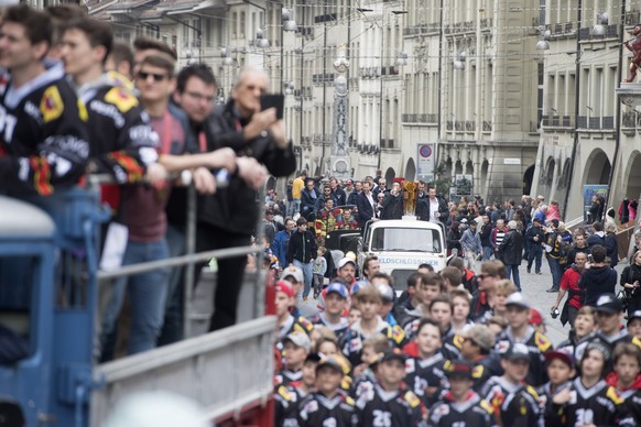 Die Spieler fahren, die Junioren kucken, die Fans gehen.