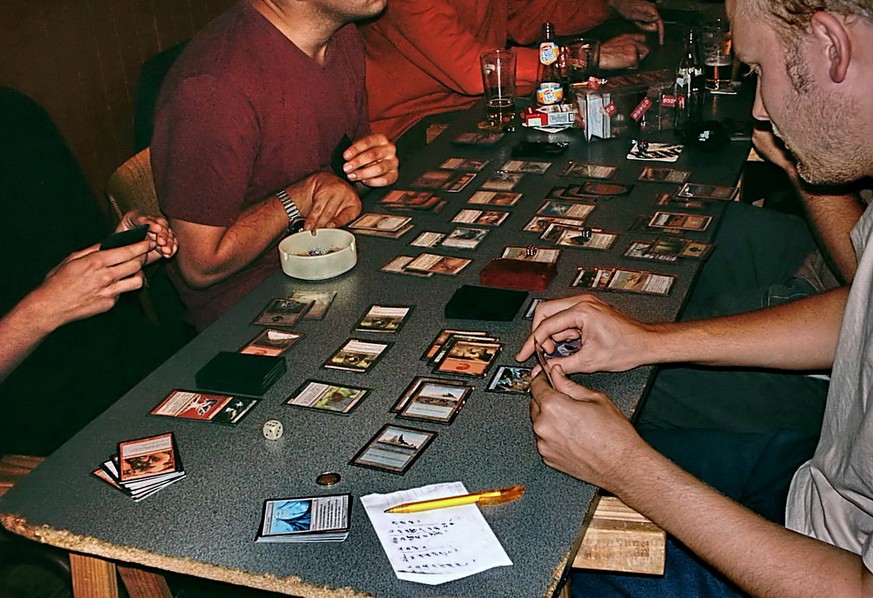 «Magic: The Gathering» lernt man am besten von einem erfahrenen Spieler.&nbsp;