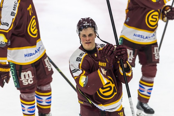 Jesse Puljujaervi (GSHC) celebrate the victory after defeating Lausanne, during the first leg of the National League quarterfinal playoff game of the Swiss Championship between Geneve-Servette HC, GSH ...