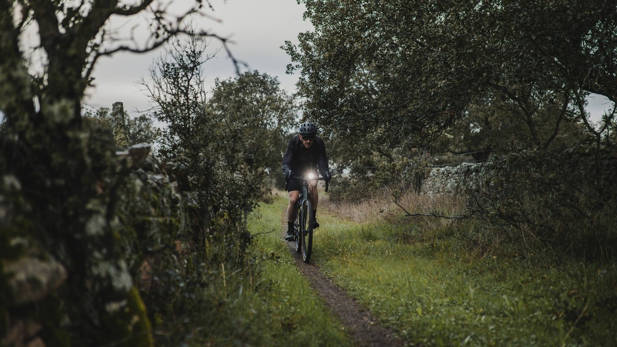 Das-sind-die-besten-Gravelbikes-unter-2500-Franken