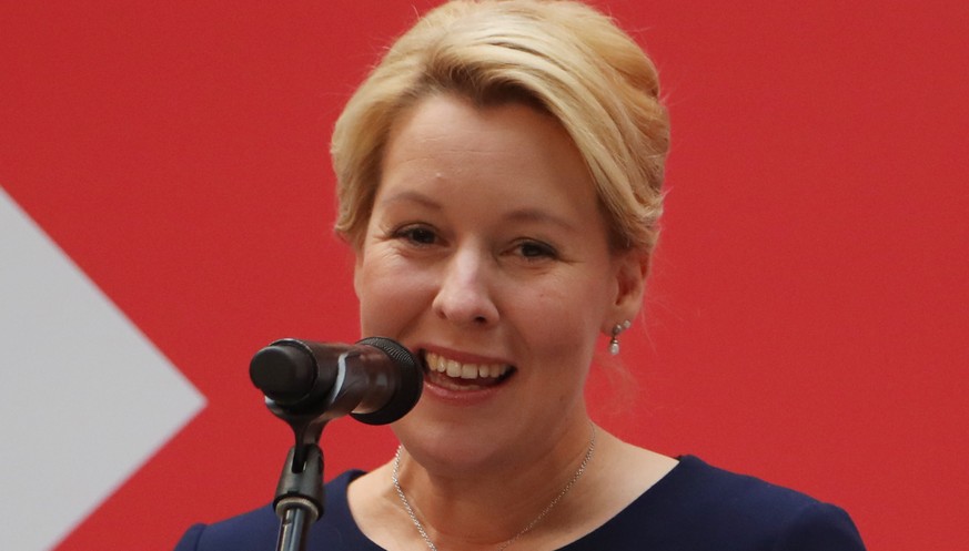 epa09490981 The top candidate of the German Social Democratic Party (SPD) for the state elections in Berlin Franziska Giffey during a media event in the aftermath of the German general elections, in B ...
