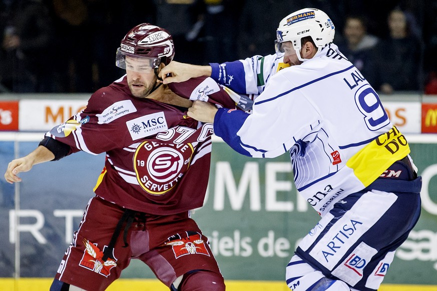 ALS VORSCHAU AUF DIE AM MITTWOCH, 7. SEPTEMBER 2016, BEGINNENDE EISHOCKEY NATIONAL LEAGUE A SAISON, STELLEN WIR IHNEN FOLGENDES BILDMATERIAL ZUR VERFUEGUNG - Geneve-Servette&#039;s Goran Bezina, left, ...