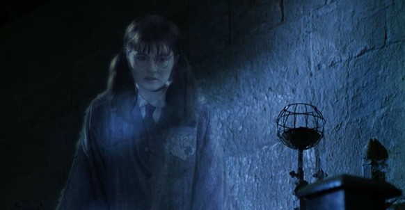 Shirley Henderson als Moaning Myrtle in Harry Potter and the Chamber of Secrets