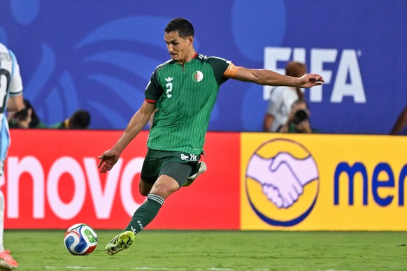 epa13042881 Aissa Mandi of Algeria in action during the FIFA World Cup 2026 group stage match Argentina against Algeria, in Kansas City, Missouri, USA, 16 June 2026. EPA/AMY KONTRAS