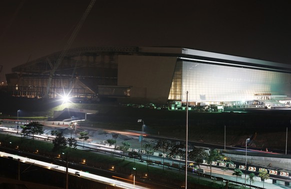 Die Corinthians Arena ist noch immer nicht fertig. Die Arbeiten werden trotz des Todesfalls fortgesetzt.