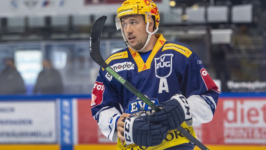 Der PostFinance Topscorer Jan Kovar von Zug beim Spiel 1 des Playoff 1/4 Final der Eishockey Meisterschaftsspiel der National League zwischen dem EV Zug und dem SC Bern vom Dienstag, 13. April 2021 in ...