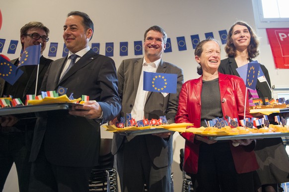 Christian Levrat (Mitte) unter EU-Exponenten, allesamt Sozialdemokraten. Das war 2014 am Europa-Fest der SP in Bern. Heute – vier Jahre später – scheint der Präsident der SP Schweiz eher auf dem EU-Rückzug.