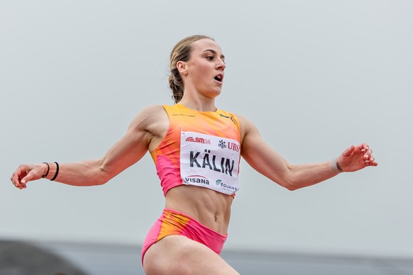 Siegerin Annik Kaelin (AJ TV Landquart) im 100 m Huerdenlauf der Frauen bei den Schweizer Leichtathletik-Meisterschaften in Winterthur, am Samstag, 29. Juni 2024. (KEYSTONE/ATHLETIX.CH/Ulf Schiller)