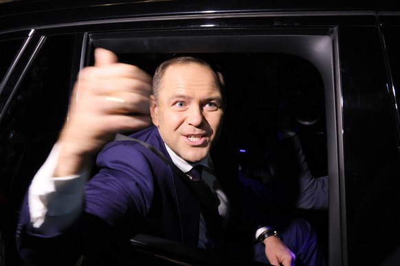 epa12153821 Polish President-elect Karol Nawrocki leaves after a meeting with Polish President Andrzej Duda at the Presidential Palace in Warsaw, Poland, 03 June 2025. Nawrocki defeated Warsaw Mayor R ...
