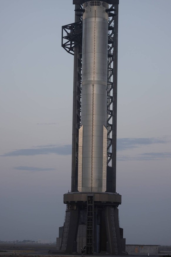 Starship S28 Booster B10 poised for launch Thursday March 14th 2024 7 to 9 AM CDT Starbase Texas The worlds most powerful rocket Starship S28 &amp; B10 is ready for launch on Thursday March 14 2024 wi ...