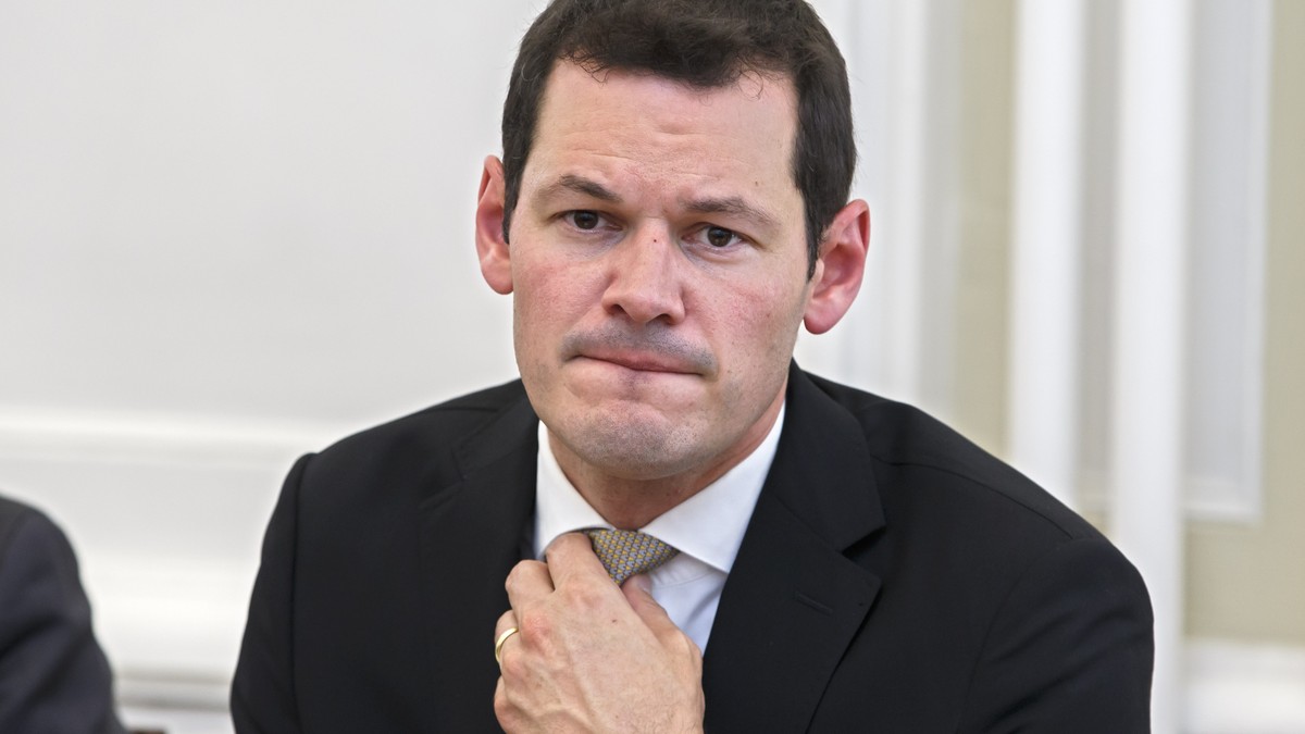 Pierre Maudet, president du Conseil d'Etat, s'exprime, lors d'un point de presse du Conseil d'Etat in corpore, ce mercredi 5 septembre 2018 a Geneve. Le conseiller d'Etat gene ...