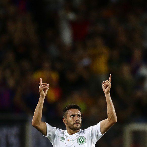 Chapecoense&#039;s Alan Ruschel gestures after being substituted the Joan Gamper trophy friendly soccer match between FC Barcelona and Chapecoense at the Camp Nou stadium in Barcelona, Spain, Monday,  ...