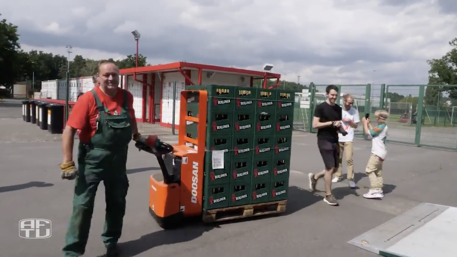 Hier wird das Bier für Union geliefert.