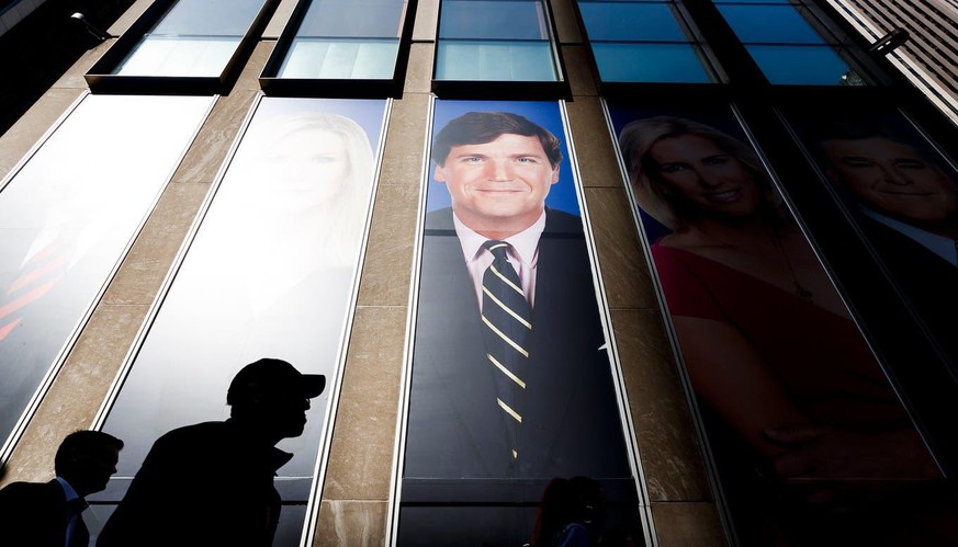 Der Star des konservativen Senders: Tucker Carlsons Gesicht prangt gross an den «Fox News»-Studios in New York City.
