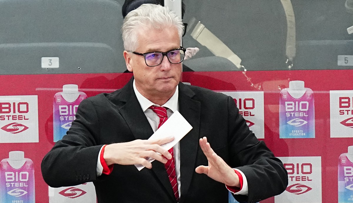 Austria's head coach Roger Bader gestures during the group A match between Austria and Germany at the ice hockey world championship in Tampere, Finland, Friday, May 19, 2023. (AP Photo/Pavel Golo ...