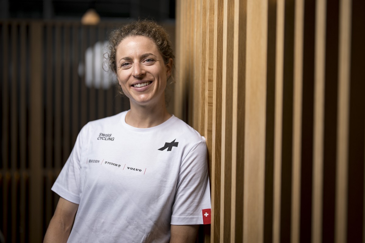 Die Radrennfahrerin Marlen Reusser posiert fuer ein Portrait anlaesslich eines Medienmeetings vor der UCI Rad-Strassen Weltmeisterschaft 2026 in Montreal, Kanada vor dem Abflug am Mittwoch, 9. Septemb ...