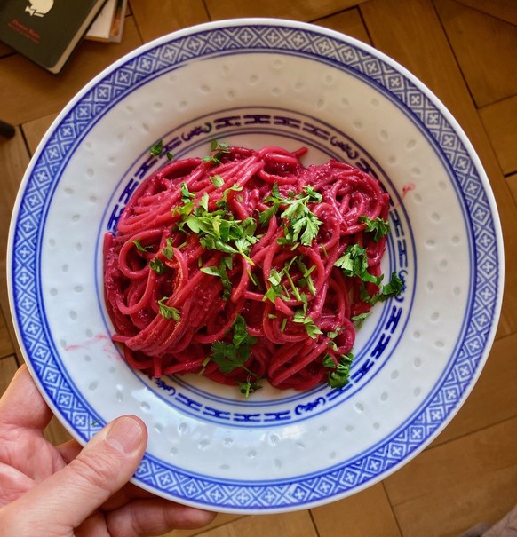 Pink pasta pink spaghetti tiktok trend food cooking food