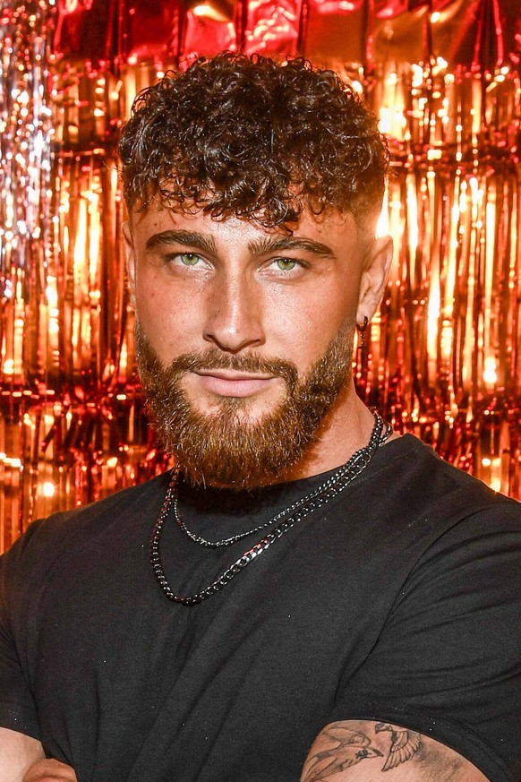 abb/Abrechnung- Umut Tekin zu Gast beim exklusiven Vorab Screenings der neuen Pro Sieben Reality-Show Die Abrechnung - Der Promi-Showdown im Festsaal Kreuzberg Berlin am 04.11.2025in Berlin Berlin Deu ...