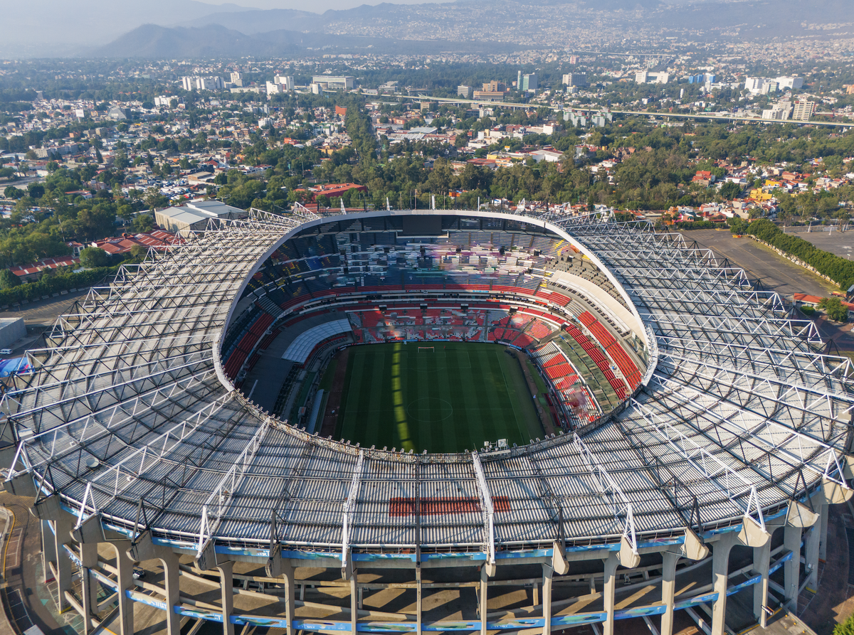 Le match d'ouverture du Mondial, Mexique-Afrique du Sud le 11 juin, se jouera au stade Azteca de Mexico.