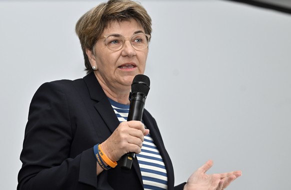 Bundesraetin Viola Amherd spricht an der Wahlveranstaltung Die Mitte Frauen Schweiz an im Seemuseum in Kreuzlingen am Samstag, 29. April 2023. (KEYSTONE/Walter Bieri)