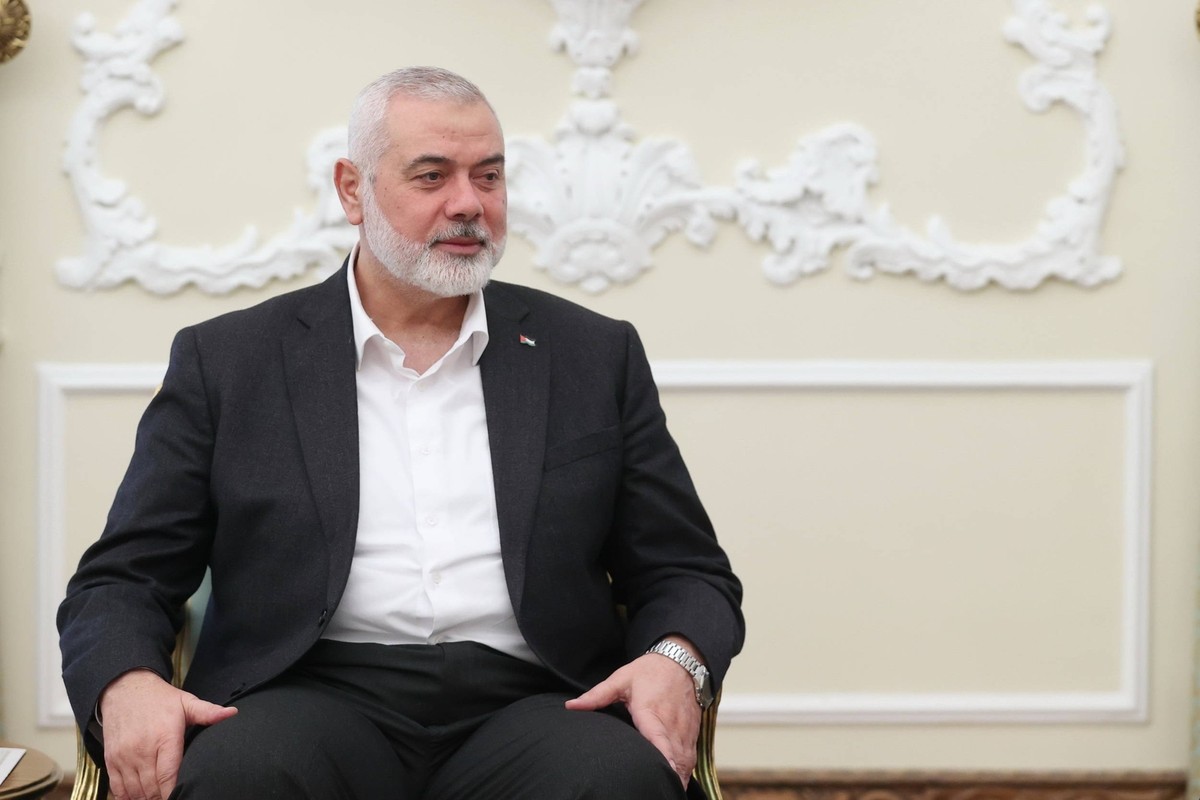 Iranian president Ebrahim Raisi meet with Ismail Haniyeh, the Doha-based political bureau chief Iranian president Ebrahim Raisi meet with Ismail Haniyeh, the Doha-based political bureau chief of the P ...