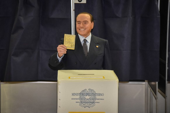 Der ehemalige italienische Ministerpräsident Silvio Berlusconi ist bei diesen Wahlen im Bündnis mit Fratelli d'Italia angetreten.