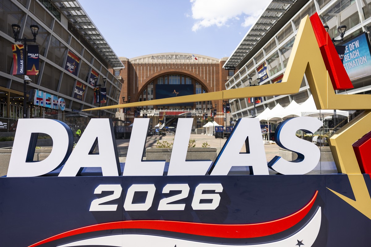 epa13221129 An exterior view of the American Airlines Center is seen in Dallas, Texas, USA, 07 September 2026. The venue will host the Midterm Republican National Convention (RNC) from 09 to 10 Septem ...