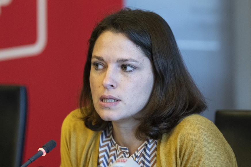 Mattea Meyer, Co Praesidentin und Nationalraetin (ZH) von der SP Schweiz aeussert sich zum Ruecktritt von Bundesraetin Simonetta Sommaruga, am Mittwoch, 2. November 2022, in Bern. (KEYSTONE/Peter Schn ...