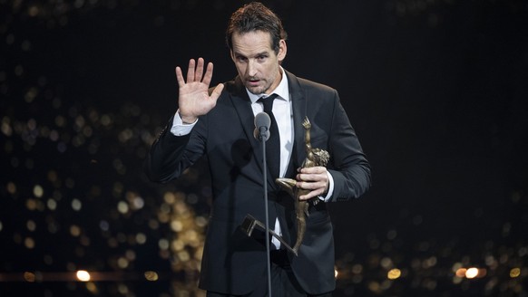 Patrick Fischer (Eishockey) erhaelt den Preis Trainer des Jahres 2024 an der Verleihung der Sports Awards 2024, aufgenommen am Sonntag, 4. Januar 2025 in den Studios von SRF in Zuerich. (KEYSTONE/Enni ...
