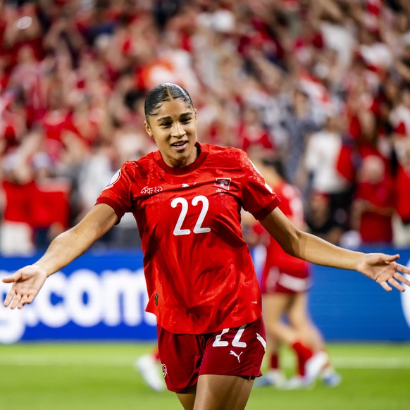 Switzerland&#039;s Sydney Schertenleib reacts during the UEFA Women&#039;s EURO 2025 Group A soccer match between Finland and Switzerland at the Stade de Geneve stadium in Geneva, Switzerland, on Thur ...