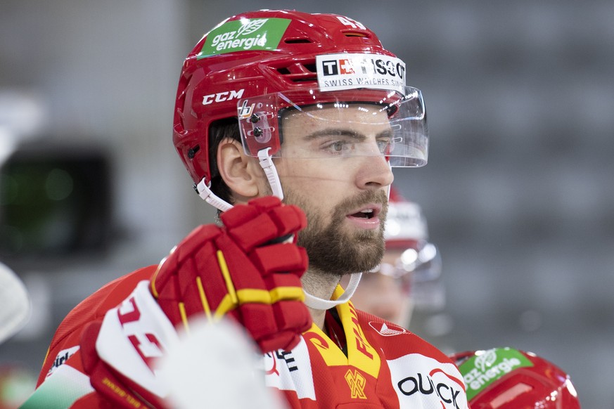 Biels Luca Hischier, waehrend dem Meisterschaftsspiel der National League zwischen dem EHC Biel und den SCL Tigers am Dienstag, 12. Januar 2021, in der Tissot Arena in Biel. (KEYSTONE /Marcel Bieri)