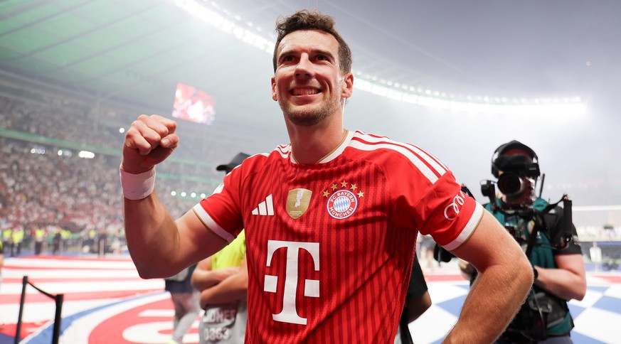 epa12988640 Leon Goretzka of Munich celebrates after winning the German DFB Cup final soccer match between Bayern Munich and VfB Stuttgart in Berlin, Germany, 23 May 2026. EPA/CHRISTOPHER NEUNDORF CON ...