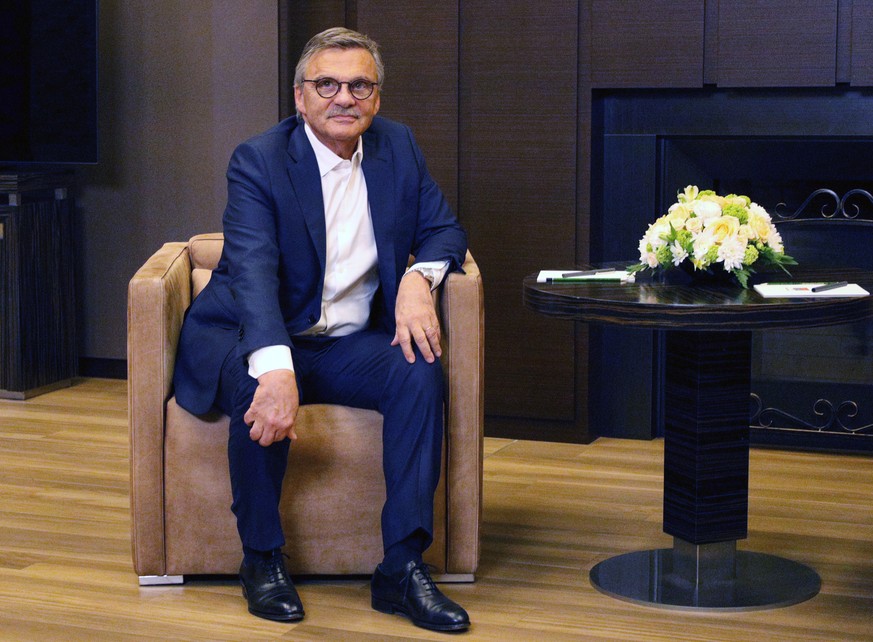 epa09189431 IIHF (International Ice Hockey Federation) President Rene Fasel attends a meeting with Russian President Vladimir Putin at the Bocharov Ruchei residence in Sochi, Russia, 10 May 2021. EPA/ ...