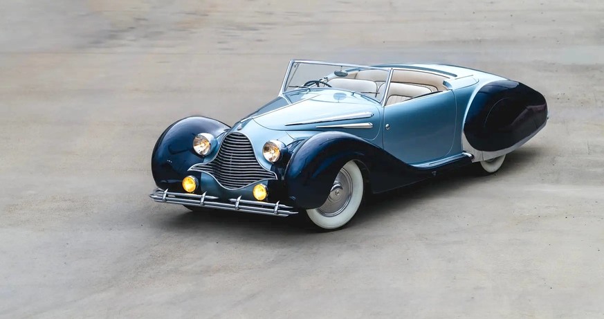 1947 Talbot-Lago T26 Record Cabriolet by Figoni et Falaschi 
$1,900,000 - $2,500,000 USD 


Exquisite Figoni coachwork on the advanced T26 Record chassis
Formerly owned by acclaimed Hollywood Director ...