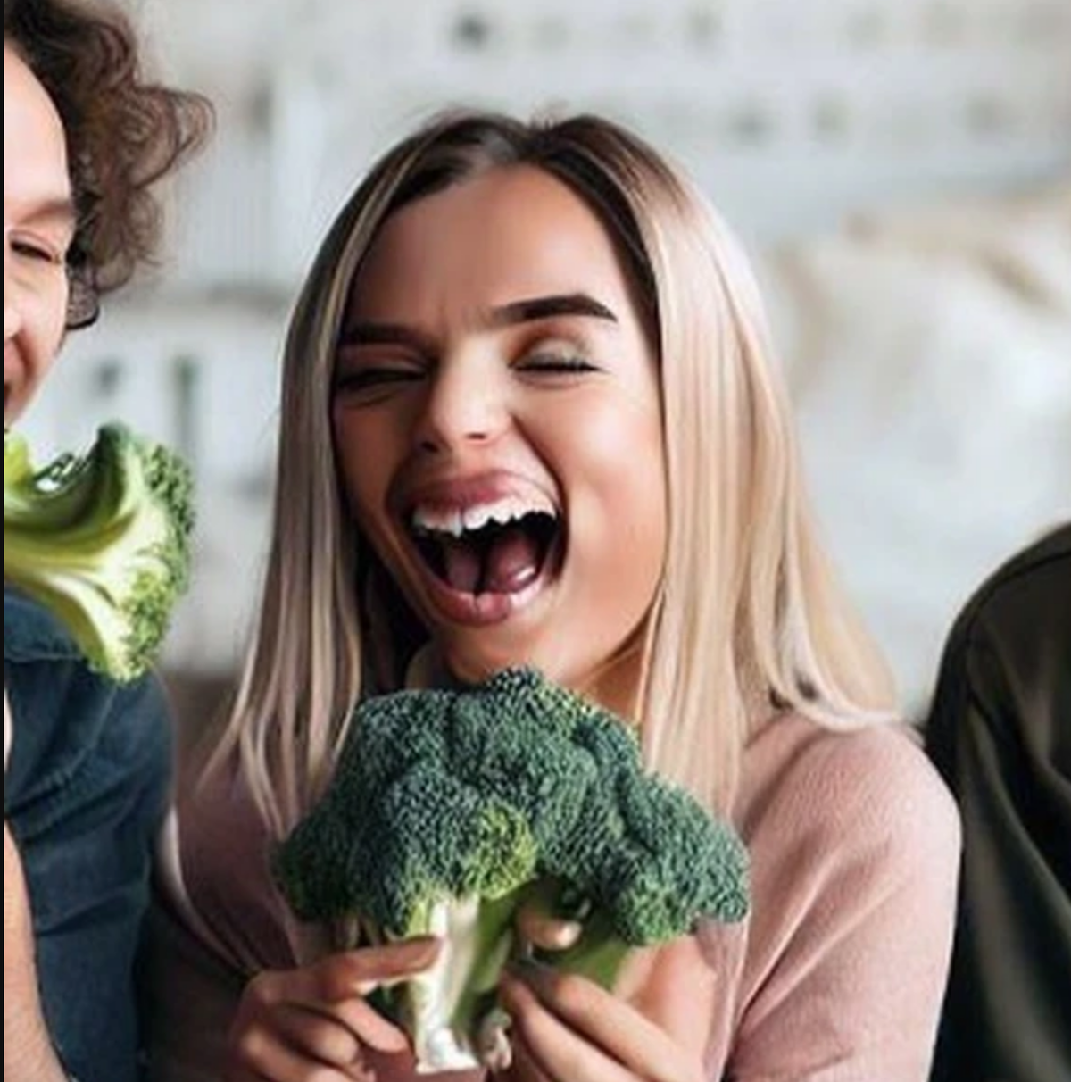 (Hihi, je vais décapiter ce brocoli, lol)