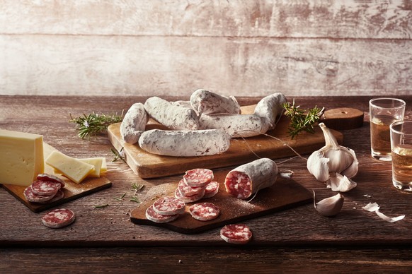 Salametti auf Brett