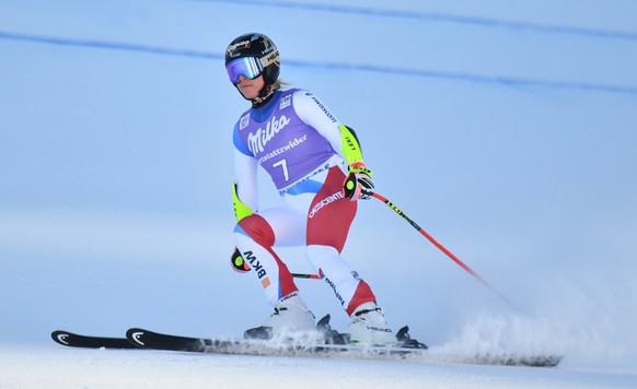 ABD0082_20220116 - ZAUCHENSEE - �STERREICH: Lara Gut Behrami (SUI) im Ziel des Weltcup-Super-G der Frauen am Sonntag, 16. J�nner 2022 in Zauchensee. - FOTO: APA/BARBARA GINDL