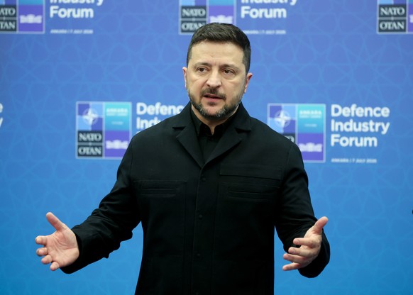 epa13094449 Ukrainian President Volodymyr Zelenskyy (L) attends a press conference with Secretary-General of NATO Mark Rutte (not pictured) at the NATO Defense Industry Forum in Ankara, Turkey, 07 Jul ...