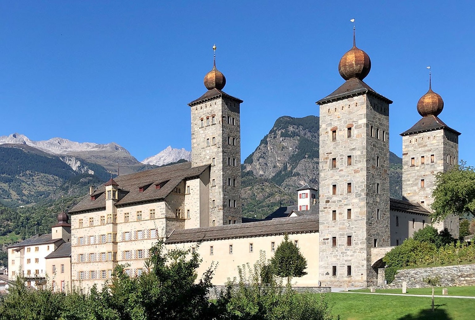 Das Stockalperschloss in Brig, erbaut von 1660 bis 1679 nach den Entwürfen von Kaspar Stockalper selbst.
https://commons.wikimedia.org/wiki/File:Stockalper_Palace.jpg