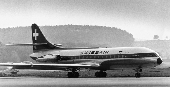 Passagierjet des Types Caravelle der Swissair, aufgenommen 1988. (KEYSTONE/Str) === ===