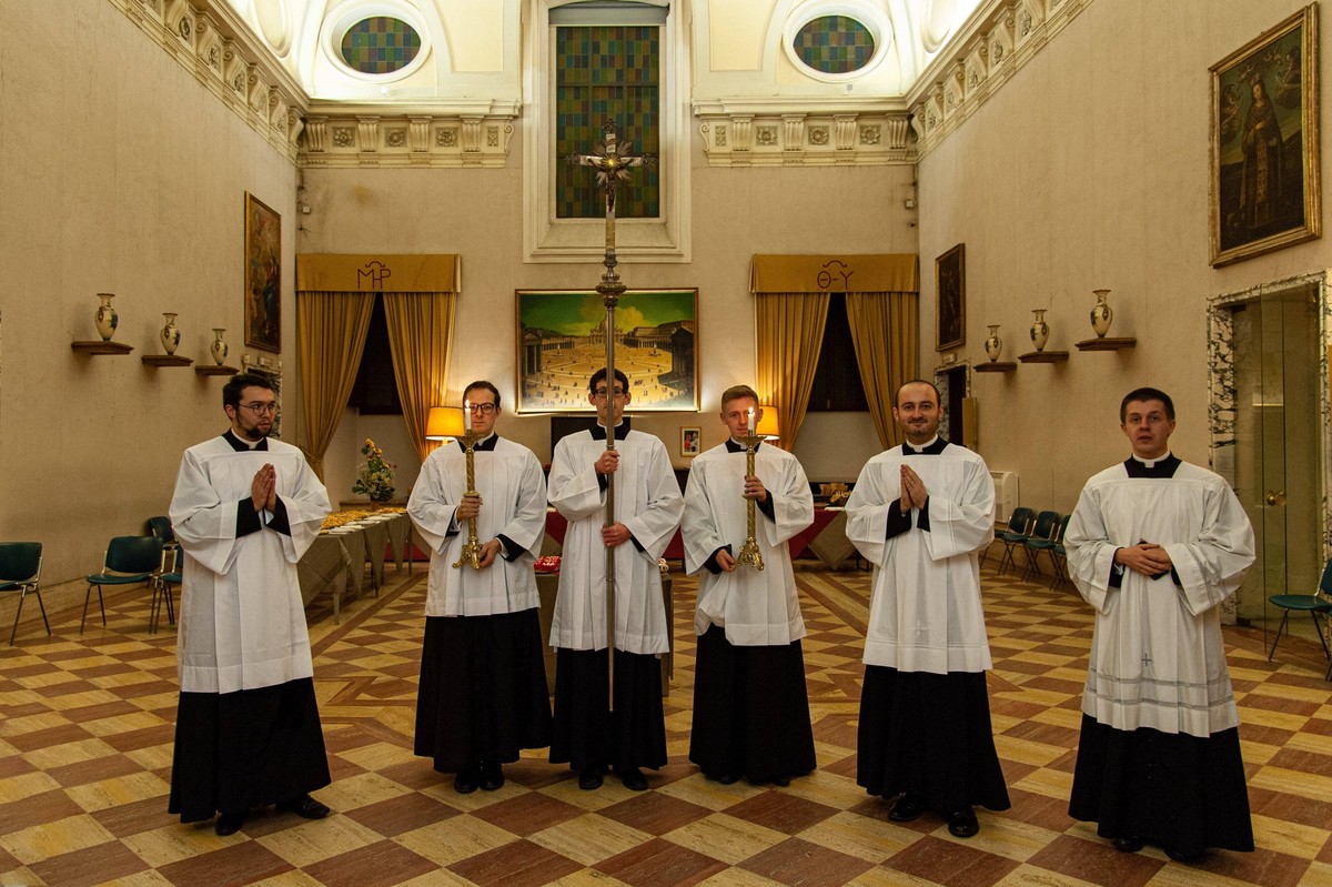 NO FRANCE - NO SWITZERLAND: February 1, 2020 : A group of young priests, during a mass in the church of St. Mary in Portico in Rome. PUBLICATIONxINxGERxAUTxONLY Copyright: xMASSIMILIANOxMIGLIORATO/CPP ...