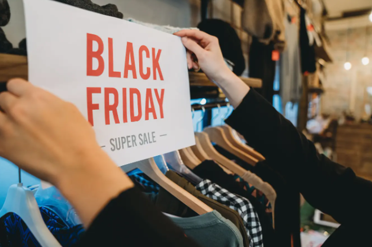 Obwohl der Black Friday Händler unter Druck setzt, wird er nicht so schnell verschwinden.