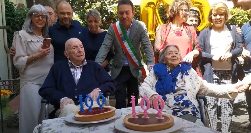 Die Anzideis mit dem Bürgermeister von Bagno a Ripoli Francesco Pignotti.