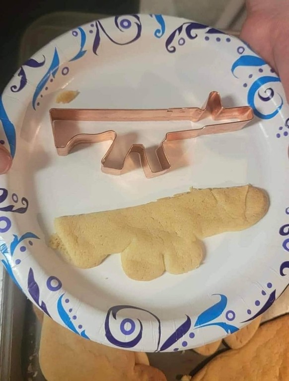 Failed Tuesday: Idea vs. Reality at Guetzli-Waffen-Penis