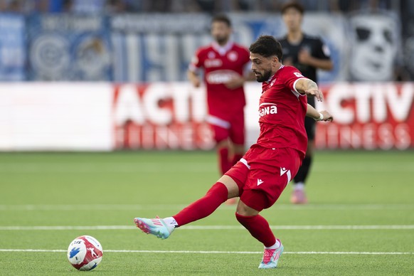 Kastriot Imeri (FCT) in Aktion im Super League Spiel zwischen dem FC Thun und dem Grasshopper Club Zuerich, am Samstag, 30. August 2025 in der Stockhorn Arena in Thun. (KEYSTONE/Peter Klaunzer)